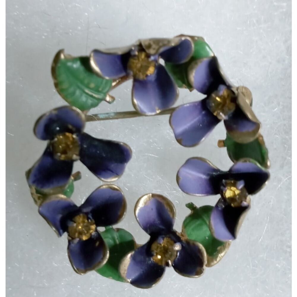 AUSTRIA  Enamel Purple Yellow Wreath of Violets  Flower Brooch Vintage Signed - Picture 2 of 4